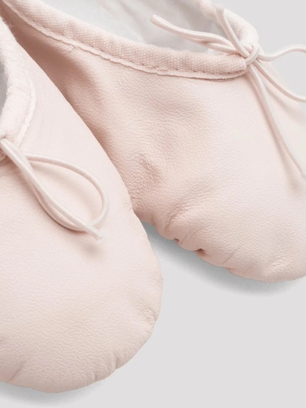 Bloch Ballet Shoe in Pale Pink with Elastic Strap